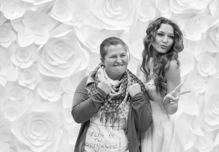 Лола концертга тайёргарлик кўряпти