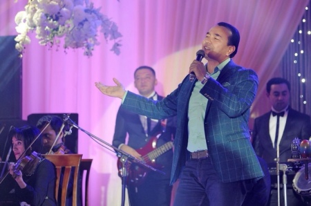 Юлдуз Усмонованинг таваллуд кунидан