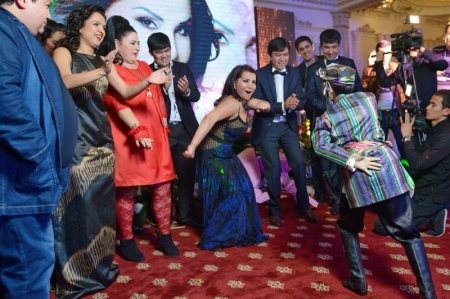 Юлдуз Усмонованинг таваллуд кунидан