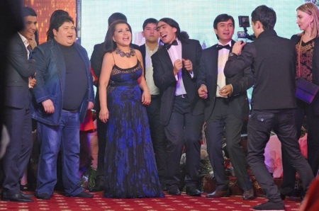 Юлдуз Усмонованинг таваллуд кунидан