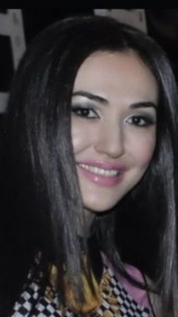 Нилуфарнинг тантанаси давом этяпти.