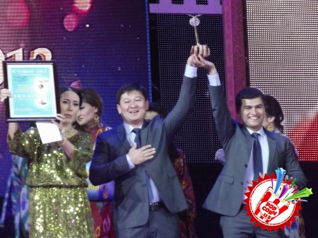 “Эътироф-2013” тақдирлаш маросимининг кутилмаган туҳфалари