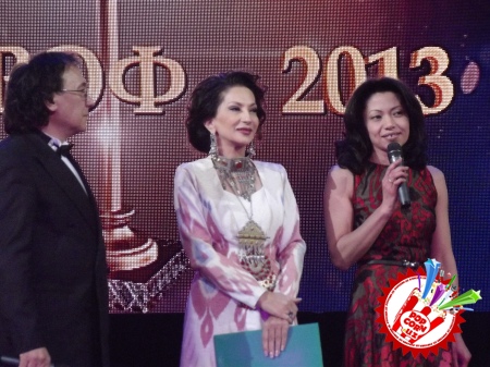 “Эътироф-2013” тақдирлаш маросимининг кутилмаган туҳфалари