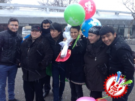 Нилуфарни Тошкентда кимлар кутиб олди?