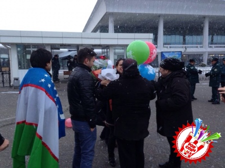 Нилуфарни Тошкентда кимлар кутиб олди?