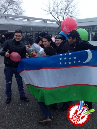 Нилуфарни Тошкентда кимлар кутиб олди?