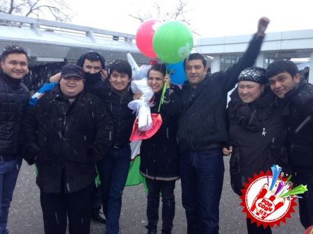 Нилуфарни Тошкентда кимлар кутиб олди?