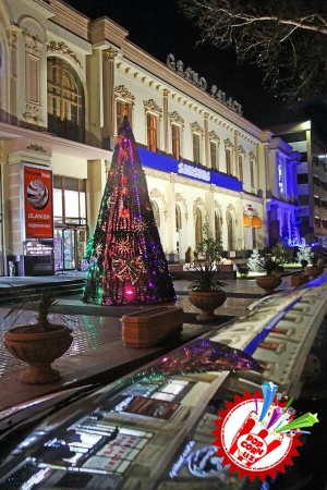 Бош арчамиз болаларга қувонч бағишламоқда.