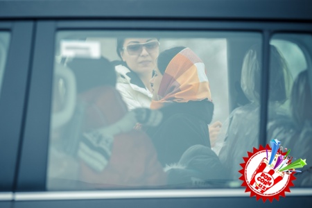 Нилуфар Усмонова дам олиш вақтида фотоаппаратимизга муҳрланди