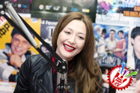 Лола \"Ўзбегим Таронаси\" меҳмони бўлди