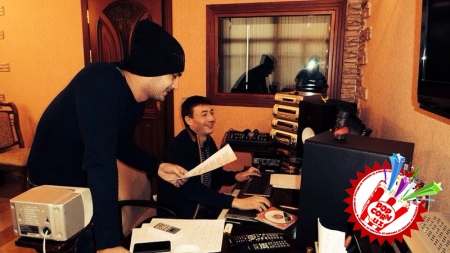 Отабек Муталҳўжаев соғлом бола йилига туҳфа тайёрлади.