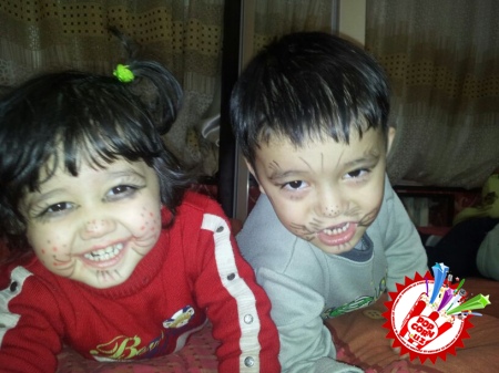 Наргиза Абдуллаева фильмларда ҳам она ролида.