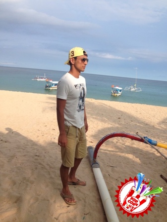 “Афруз” гуруҳи йигитлари Бали оролида ҳам дам олишга улгурмаяпдилар