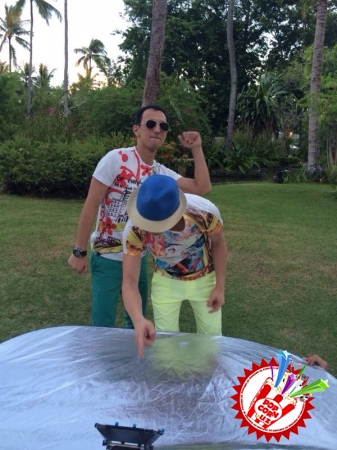 “Афруз” гуруҳи йигитлари Бали оролида ҳам дам олишга улгурмаяпдилар