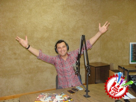 Сардор Раҳимхон қалбидаги дил сўзларини таронага муҳрлади