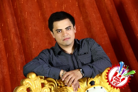 Масрур Усмонов янги таронасини тақдим этди