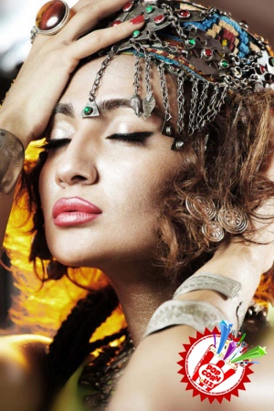 МУНИСА РИЗАЕВА ИККИТА ЯНГИ ТАРОНА ҲОЗИРЛАМОҚДА