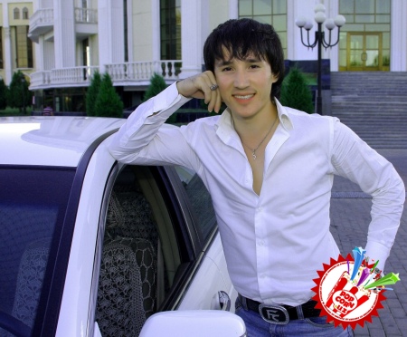 ШЕРБЕК ШОДИЕВ ҚЎШИҒИНИ БАРЧА ҚИЗЛАРГА БАҒИШЛАДИ