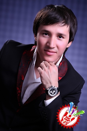 ШЕРБЕК ШОДИЕВ ҚЎШИҒИНИ БАРЧА ҚИЗЛАРГА БАҒИШЛАДИ