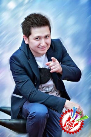 УМАР ШАМСИЕВ КЕТМА-КЕТ ШЎХ ТАРОНАЛАР ЯРАТМОҚЧИ