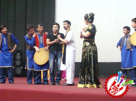 «ОНАМ БИЛМАСИН» ФИЛЬМИНИНГ ПРЕМЬЕРАСИ БЎЛДИ