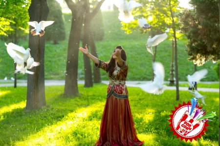 Моҳимдан янги фотосессия ва янги қўшиқ