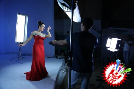 Нилуфар Усмонова "Куйла" дея янги видеоклип суратга олдирди