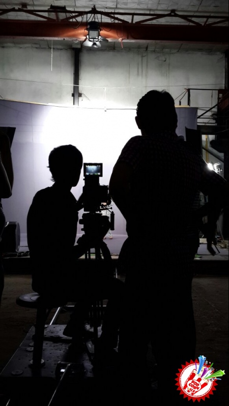 “ОСИЁНАВО” АНСАМБЛИ ИЛК ВИДЕОКЛИПНИ ТАЙЁРЛАМОҚДА