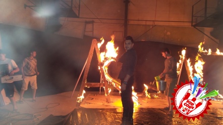 Отабек Муталхўжаев клип суратга олиш жараёнида ёнғин ичида қолди