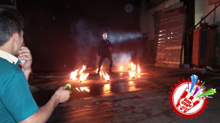 Отабек Муталхўжаев клип суратга олиш жараёнида ёнғин ичида қолди