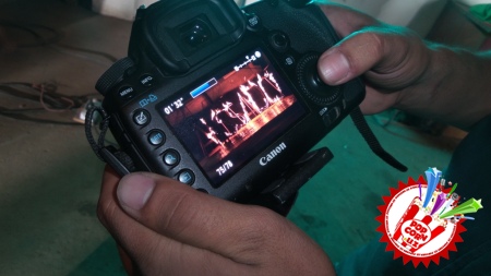 Отабек Муталхўжаев клип суратга олиш жараёнида ёнғин ичида қолди