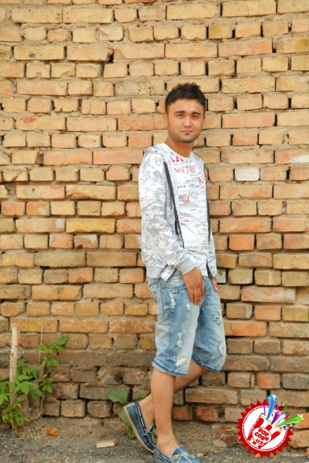 Шоҳруҳхоннинг романтик қўшиғига клип суратга туширилди