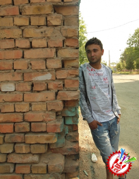 Шоҳруҳхоннинг романтик қўшиғига клип суратга туширилди