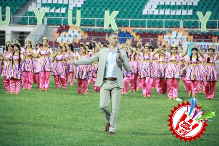 Бухорода юлдузлар иштирокида ёшлар фестивали бўлиб ўтди