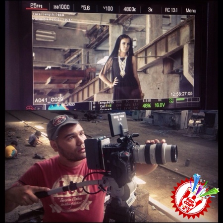 Рухшона навбатдаги рақсбоп таронани тайёрлади