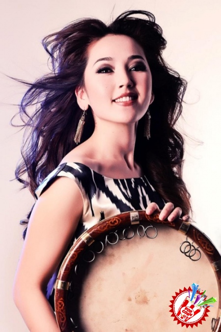 Умидахон актрисаликка даъвогарми?