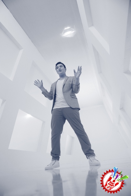 Жаҳонгир янги қўшиқ ва клип тақдим этди