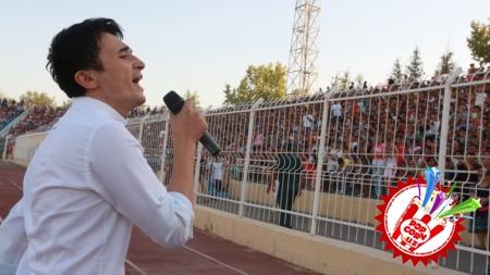 Улуғбек Раҳматуллаев вилоятлар бўйлаб концерт дастурларини тақдим этмоқда