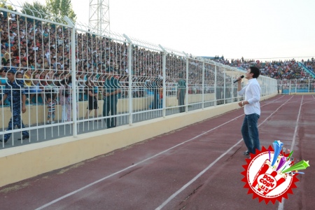 Улуғбек Раҳматуллаев вилоятлар бўйлаб концерт дастурларини тақдим этмоқда