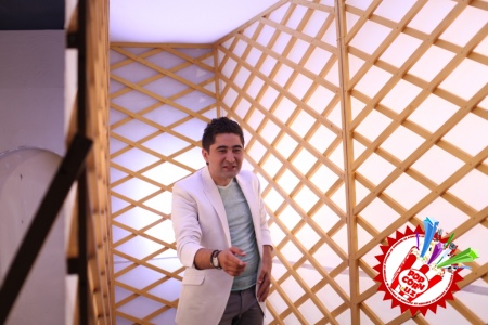 Ҳайрулла Ваҳобов янгича талқиндаги қўшиққа клип тақдим этди