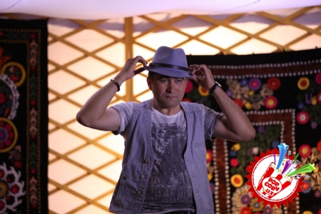 Ҳайрулла Ваҳобов янгича талқиндаги қўшиққа клип тақдим этди