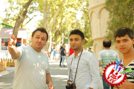 Шоҳруҳхон янги видео тайёрламоқда