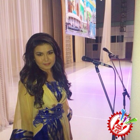 Моҳим илк альбомини тақдим этади