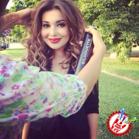 Райхон янги видео тайёрламоқда