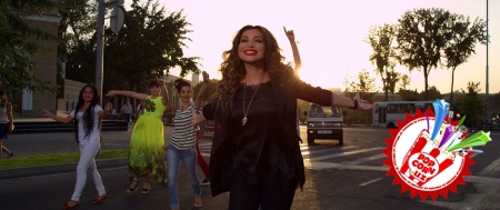 Райхон янги видео тайёрламоқда