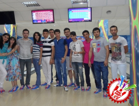 “Ўзбегим Таронаси” радиоси юлдузлар билан боулинг мусобақасини ўтказди