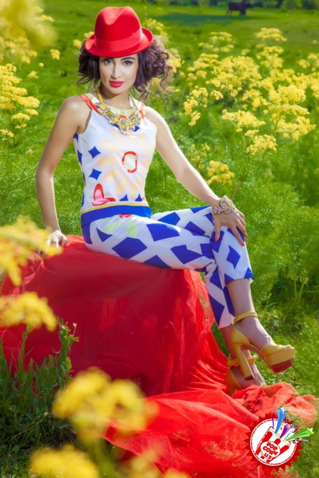 Муниса Ризаевадан жўшқин тарона премьераси