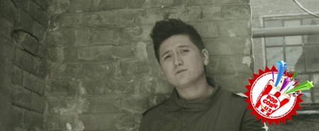 Умар Шамсиев армонли муҳаббатни тараннум этди