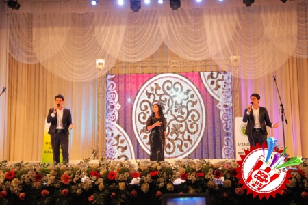 Жонли ижродаги қўшиқлар танловида хонандалар ғолиблик учун курашдилар