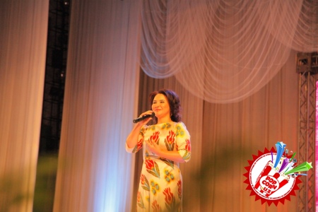 Жонли ижродаги қўшиқлар танловида хонандалар ғолиблик учун курашдилар